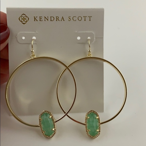 Kendra Scott Jewelry - Kendra Scott gold hoop earrings